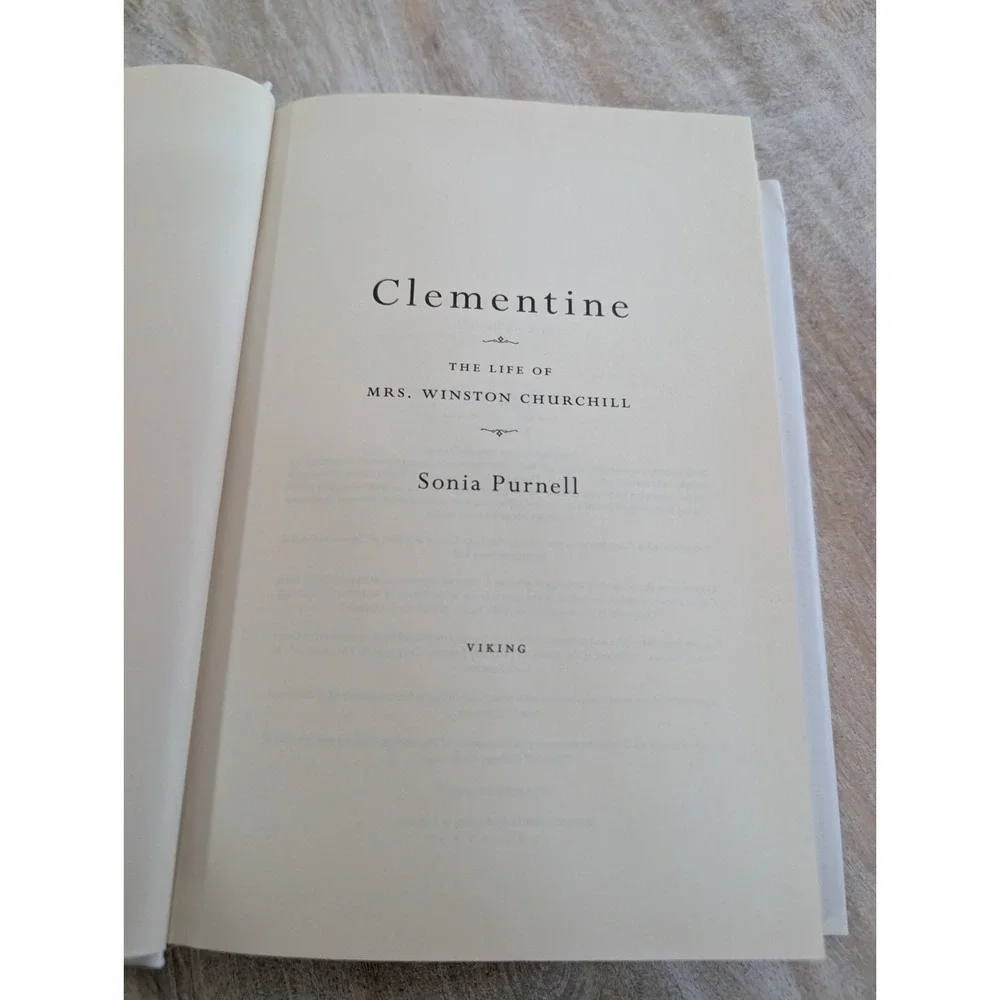Clementine: The Life Of Mrs. Winston Churchill Hardcover - Sonia Purnell